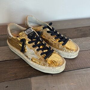 Golden Goose Superstar Metallic Sequin Low-Top Sneakers